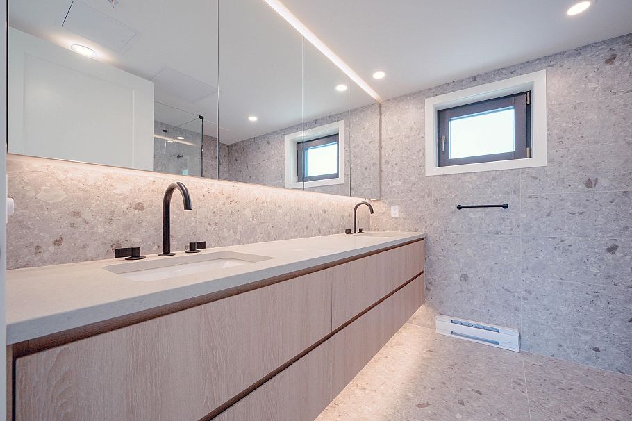 6322 Oak Street Vancouver, BC - 20