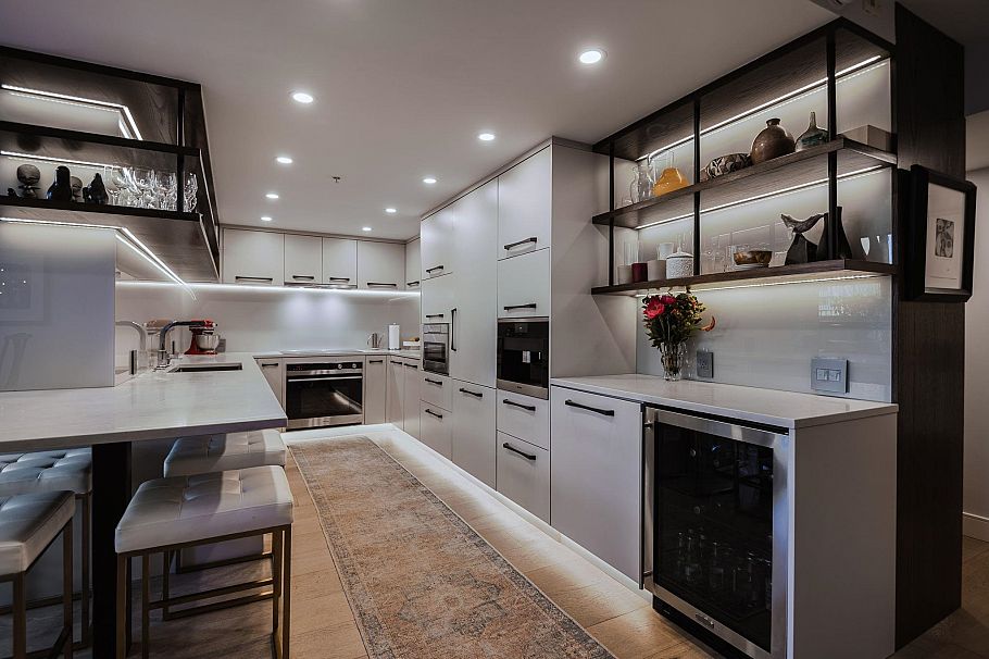 PH7 1688 Robson Street Vancouver, BC - 13