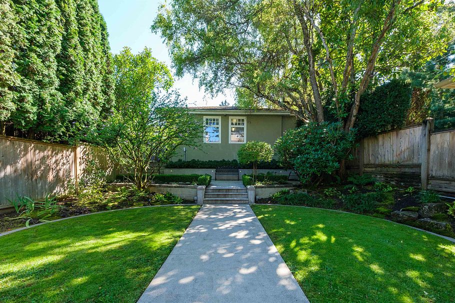 4650 W 2nd Avenue Vancouver, BC - 9