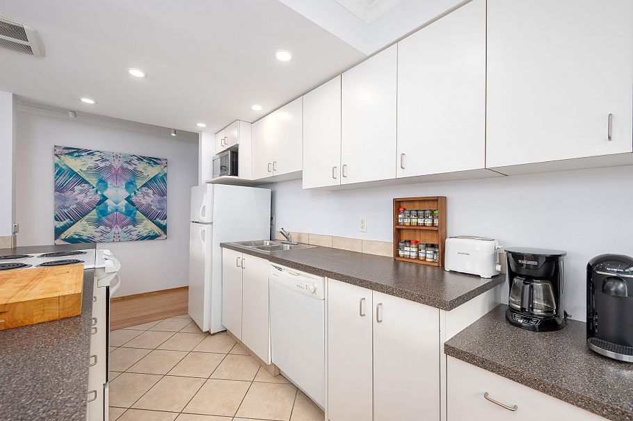 8 1235 W 10th Avenue Vancouver, BC - 10