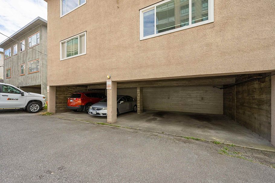 8 1235 W 10th Avenue Vancouver, BC - 22