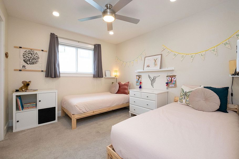 308 E 9th Street North Vancouver, BC - 20