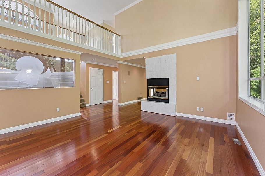 3908 Blantyre Place North Vancouver, BC - 3