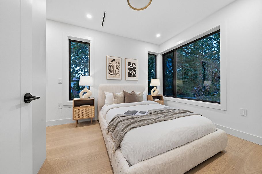 2493 Eton Street Vancouver, BC - 14