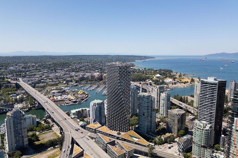 2602 1480 Howe Street Vancouver, BC - 1