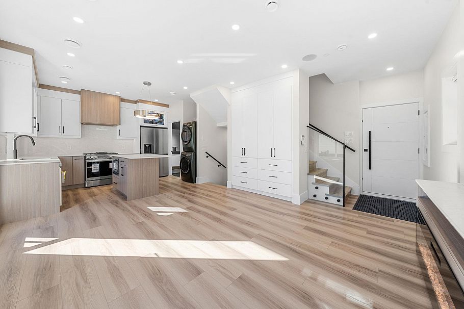 4318 Nanaimo Street Vancouver, BC - 6