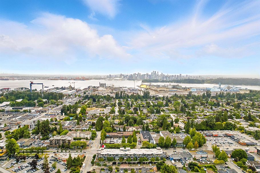 215 1330 Marine Drive North Vancouver, BC - 32