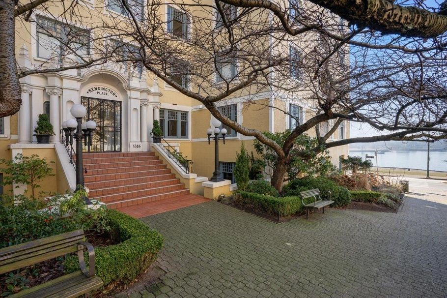 42 1386 Nicola Street Vancouver, BC - 2