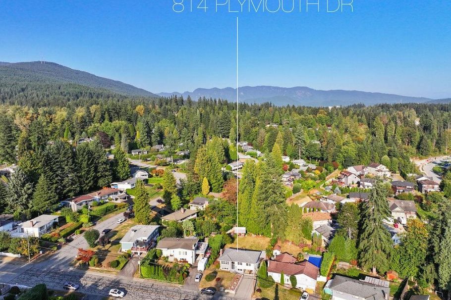 814 Plymouth Drive North Vancouver, BC - 35