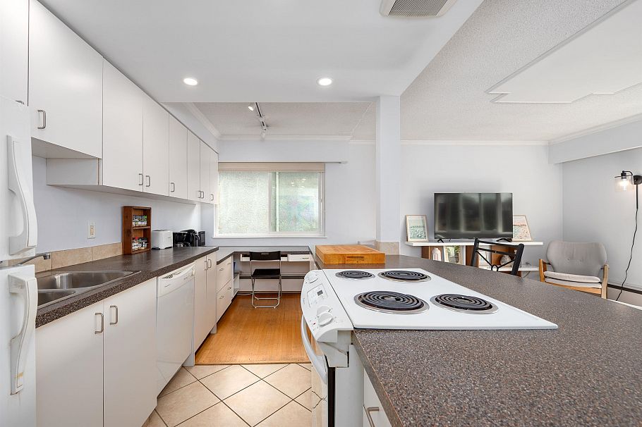 8 1235 W 10th Avenue Vancouver, BC - 11