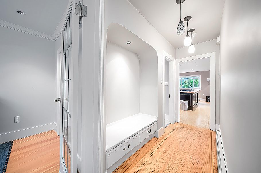 2896 W 41st Avenue Vancouver, BC - 22