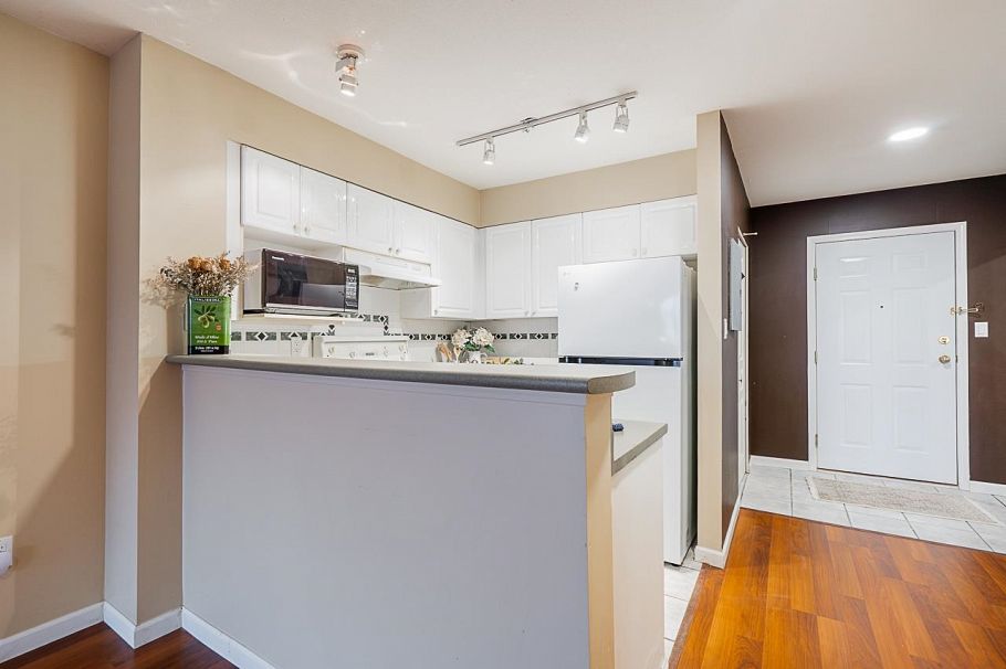 PH17 760 Kingsway Vancouver, BC - 8