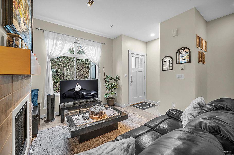 329 W 59th Avenue Vancouver, BC - 20