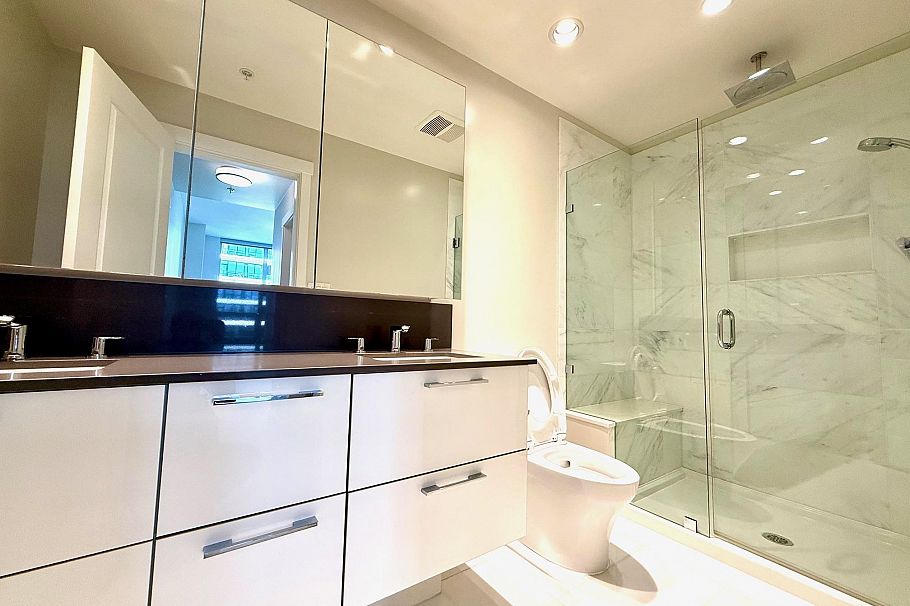 704 3487 Binning Road Vancouver, BC - 18