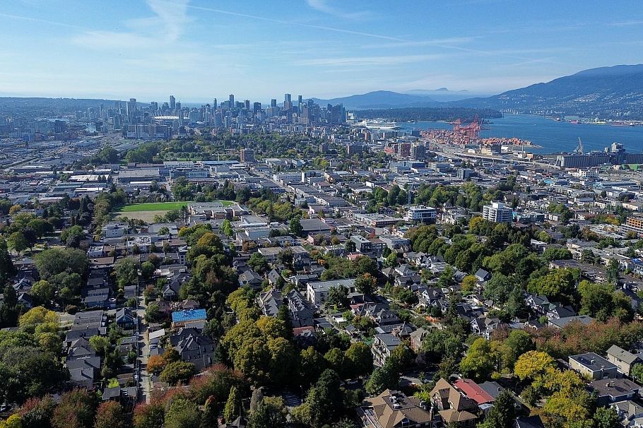 1149 Lily Street Vancouver, BC - 23