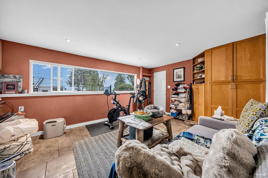 562 Alpine Court North Vancouver, BC - 26