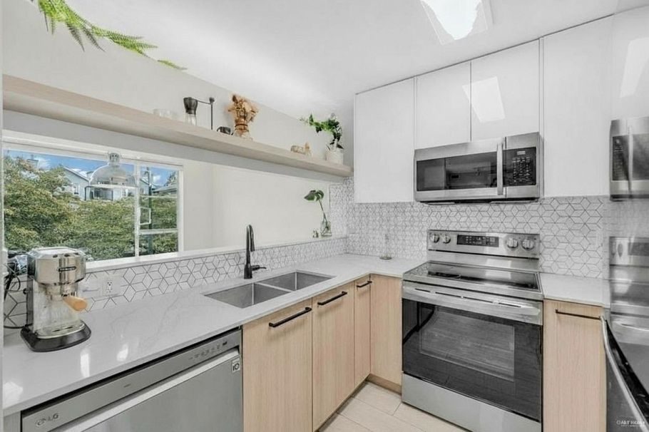 305 868 W 16th Avenue Vancouver, BC - 7