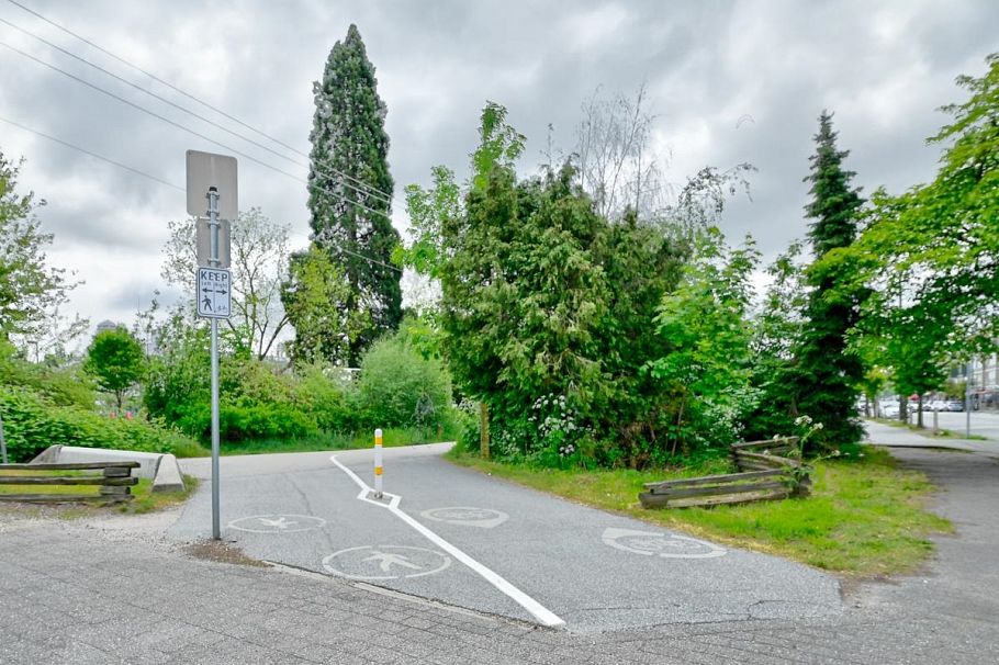 310 5325 West Boulevard Vancouver, BC - 27