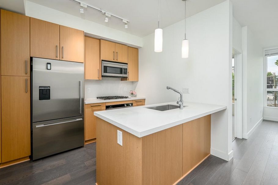 310 5325 West Boulevard Vancouver, BC - 8