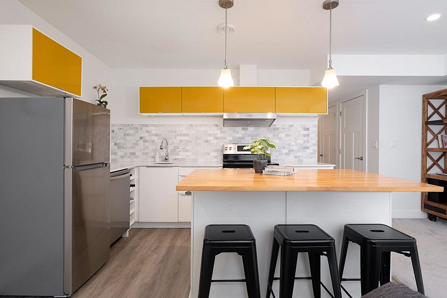 308 E 9th Street North Vancouver, BC - 22