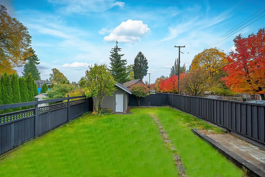 2896 W 41st Avenue Vancouver, BC - 34