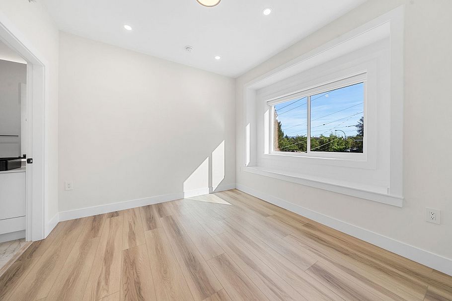 4318 Nanaimo Street Vancouver, BC - 29