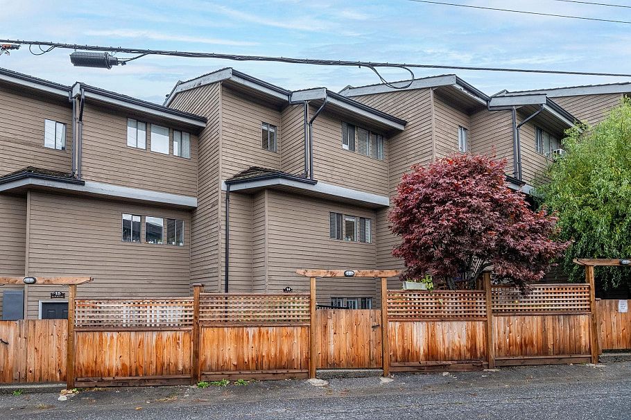 14 251 W 14th Street North Vancouver, BC - 24