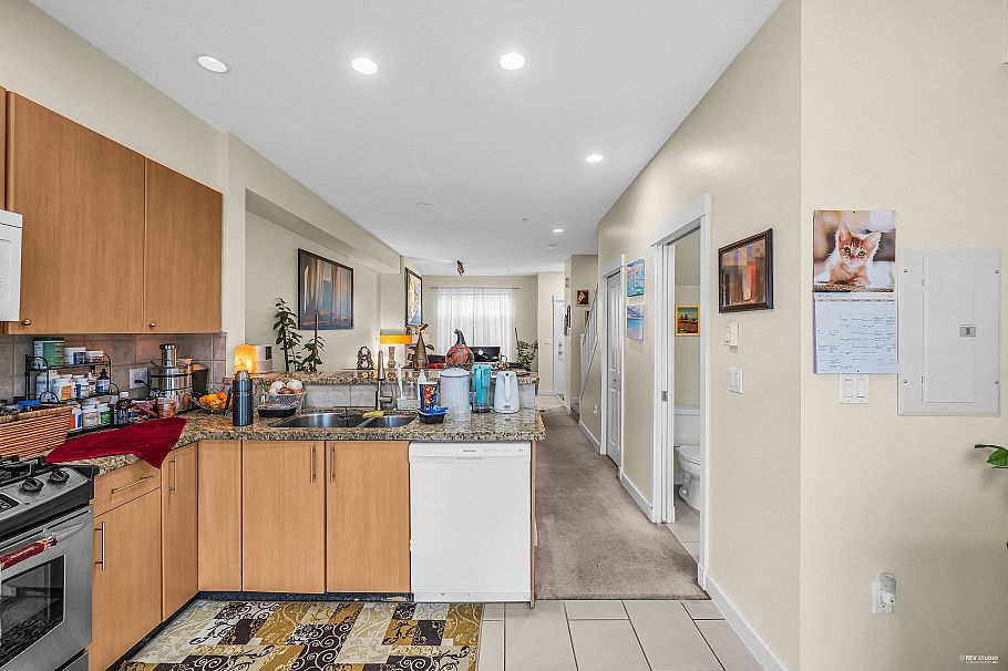 329 W 59th Avenue Vancouver, BC - 33