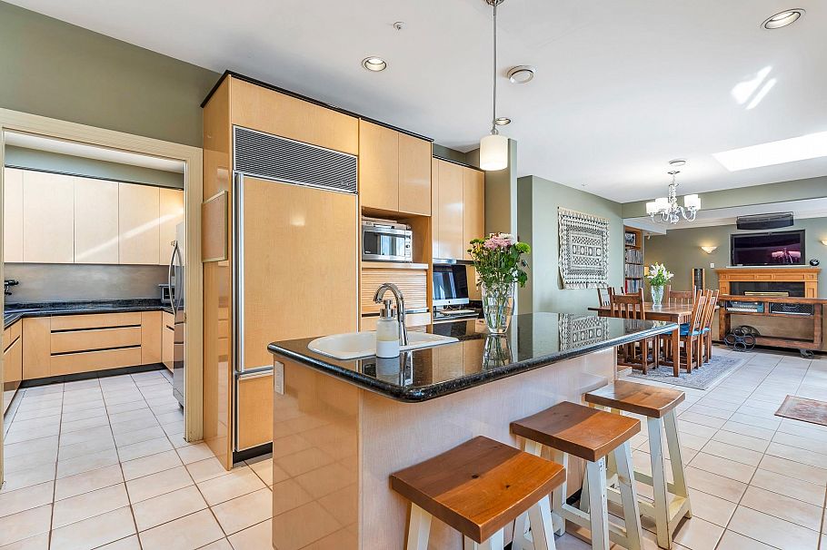 5062 Granville Street Vancouver, BC - 15