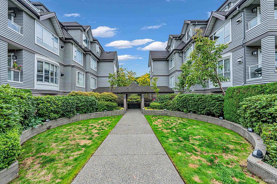 305 868 W 16th Avenue Vancouver, BC - 32