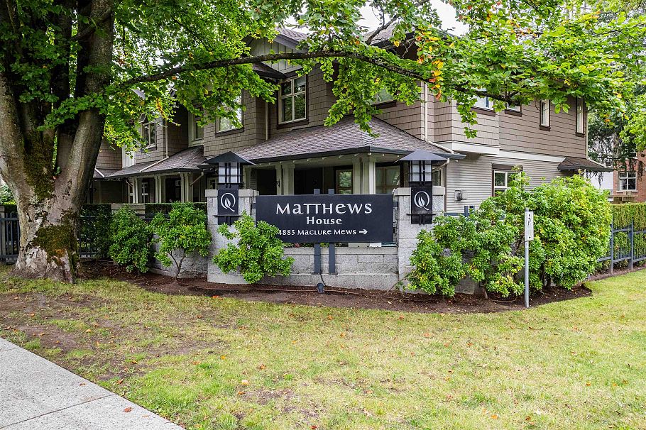 104 4883 Maclure Mews Vancouver, BC - 2