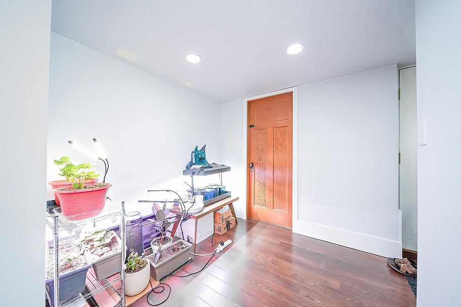 2896 W 41st Avenue Vancouver, BC - 27