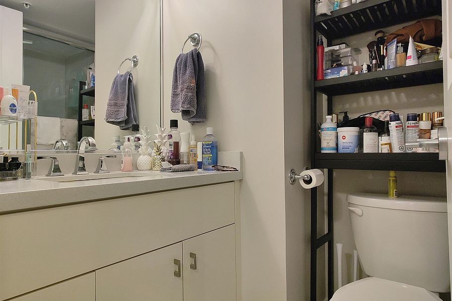 2055 Triumph Street Vancouver, BC - 17