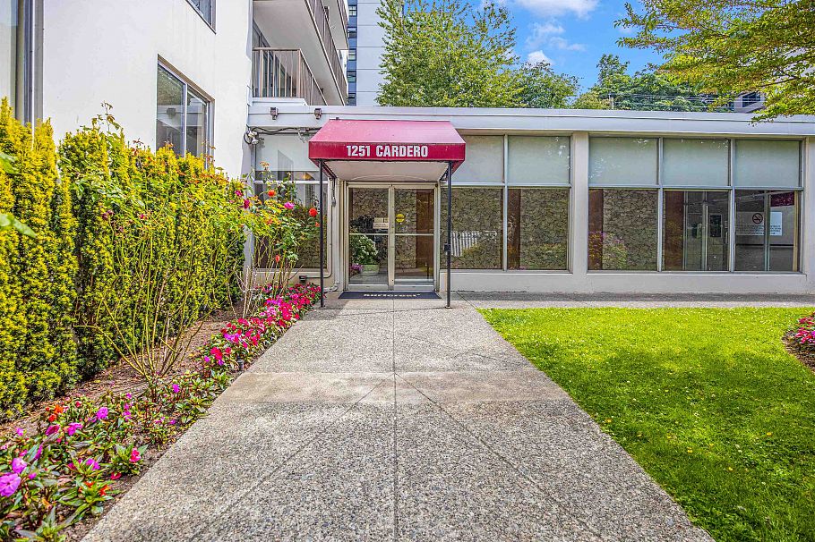 1707 1251 Cardero Street Vancouver, BC - 14