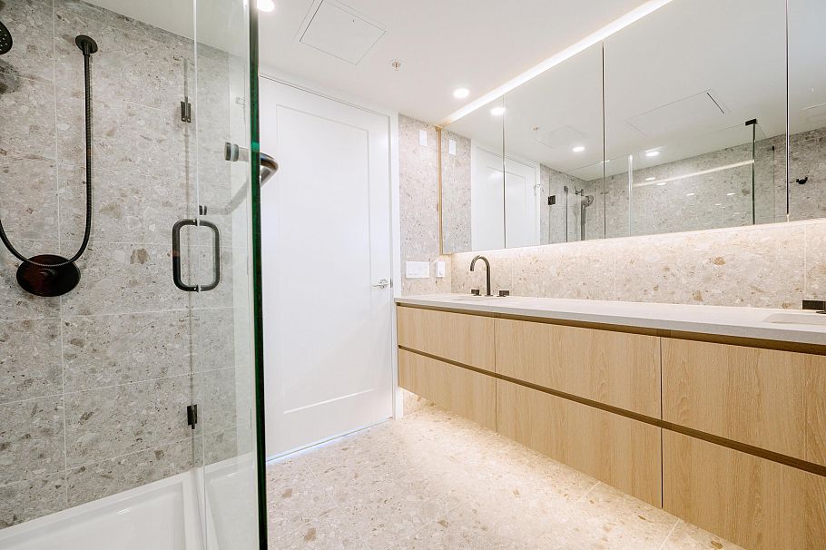 6322 Oak Street Vancouver, BC - 22