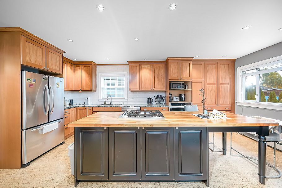 2896 W 41st Avenue Vancouver, BC - 10