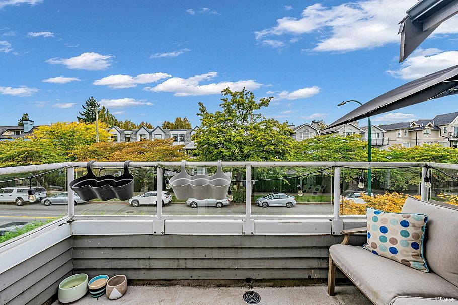 305 868 W 16th Avenue Vancouver, BC - 22