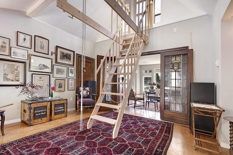 670 Montroyal Boulevard North Vancouver, BC - 17