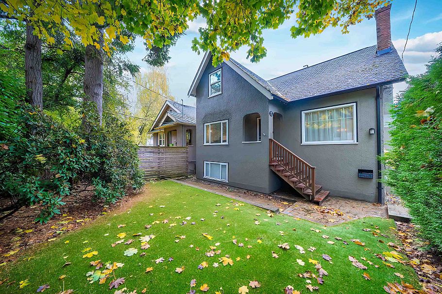 2896 W 41st Avenue Vancouver, BC - 38