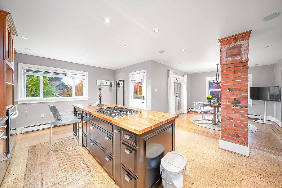 2896 W 41st Avenue Vancouver, BC - 12