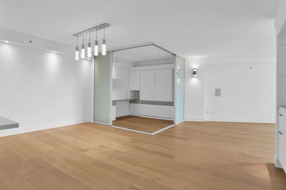 802 1318 Homer Street Vancouver, BC - 3