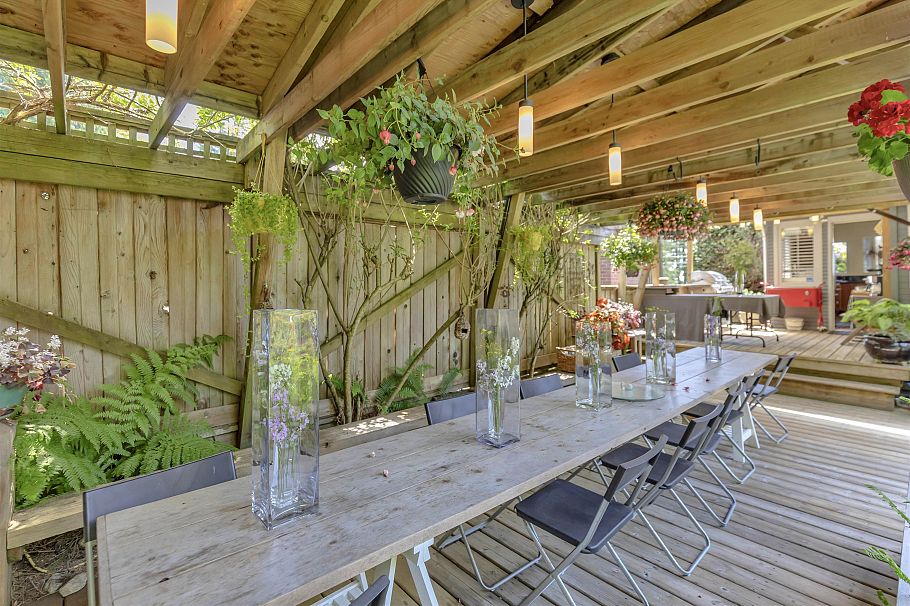 670 Montroyal Boulevard North Vancouver, BC - 40