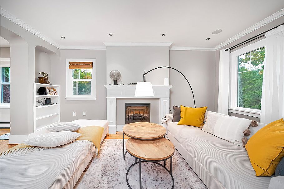 2896 W 41st Avenue Vancouver, BC - 2