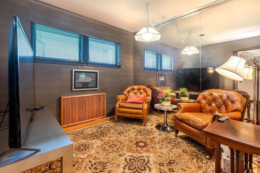 349 Midlothian Street Vancouver, BC - 12