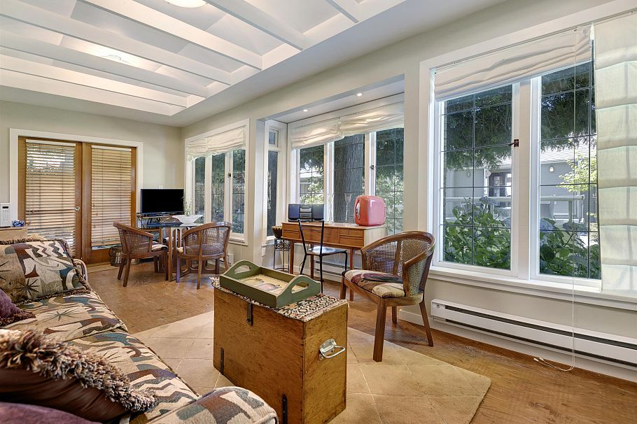 670 Montroyal Boulevard North Vancouver, BC - 27