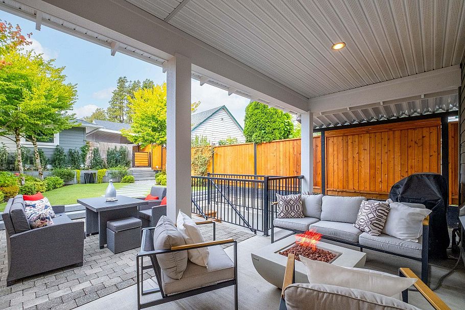 308 E 9th Street North Vancouver, BC - 28