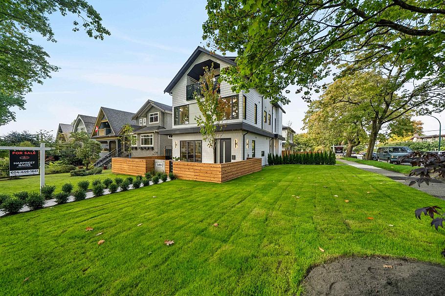 2493 Eton Street Vancouver, BC - 32