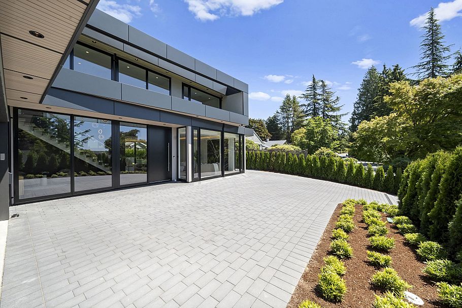 680 Westhyde Place North Vancouver, BC - 35