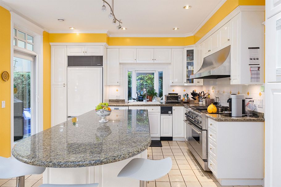 4650 W 2nd Avenue Vancouver, BC - 19