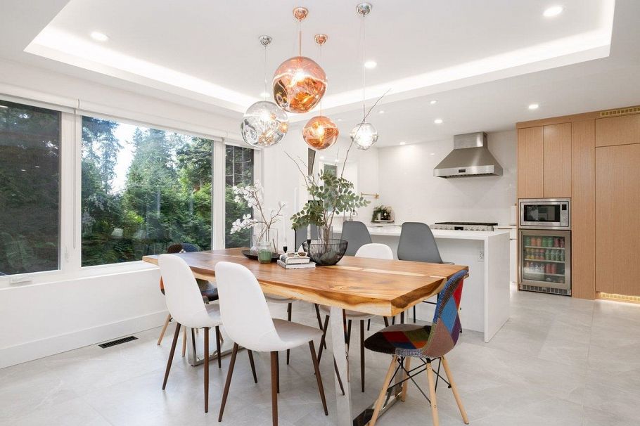 4283 Capilano Road North Vancouver, BC - 4